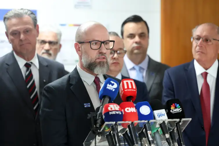 Brasília (DF) 15/07/2025 - Presidente da Associação Brasileira da Indústria de Café (Abic), Pavel Cardoso, fala durante entrevista coletiva após reunião do governo com representantes do setor do agronegócio para discutir medidas à tarifa de 50% dos EUA. Foto: Valter Campanato/Agência Brasil
